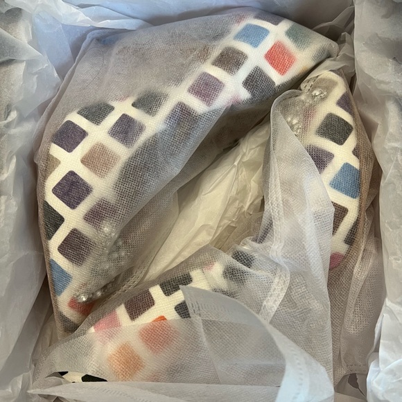 Hand made in Italy shoes. Beautiful fit and comfortable. - Picture 2 of 4